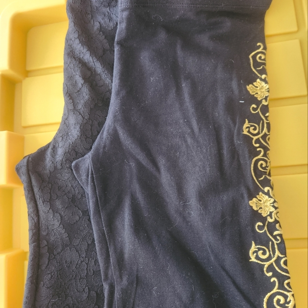 Bundle of 2 leggings by Forever 21 L/M